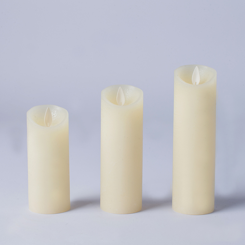 Pachet de 3 lumânări ivory care pâlpâie fără flacără