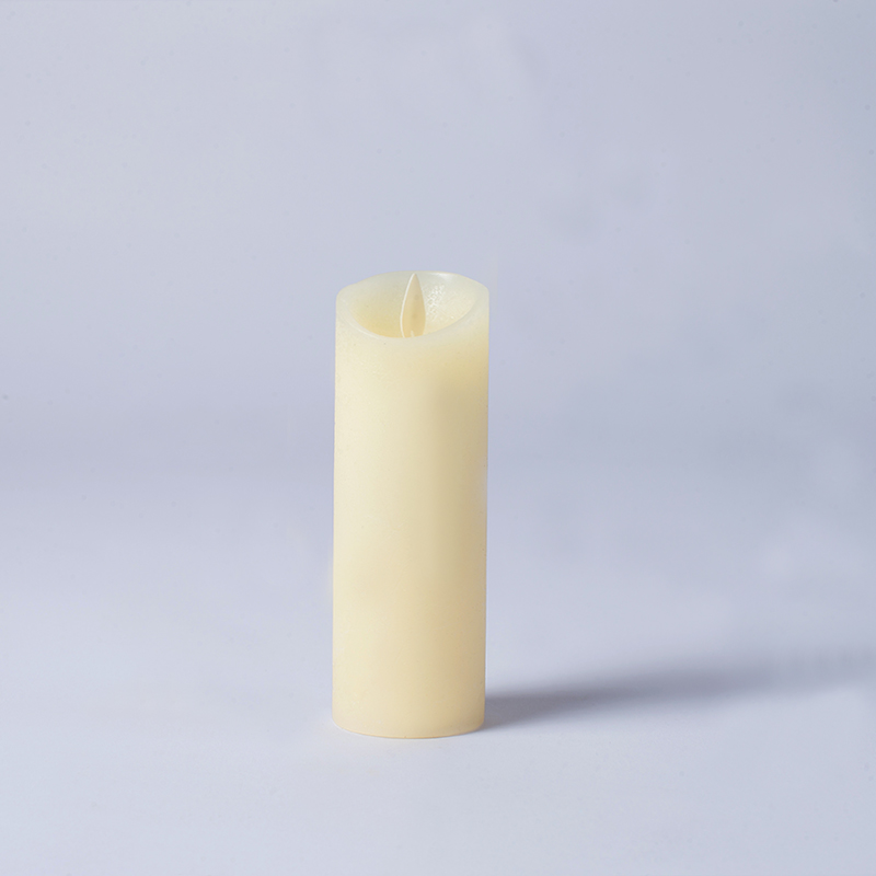 Pachet de 3 lumânări ivory care pâlpâie fără flacără